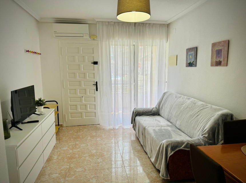 Te koop - Apartamento -
Torrevieja - Playa del cura