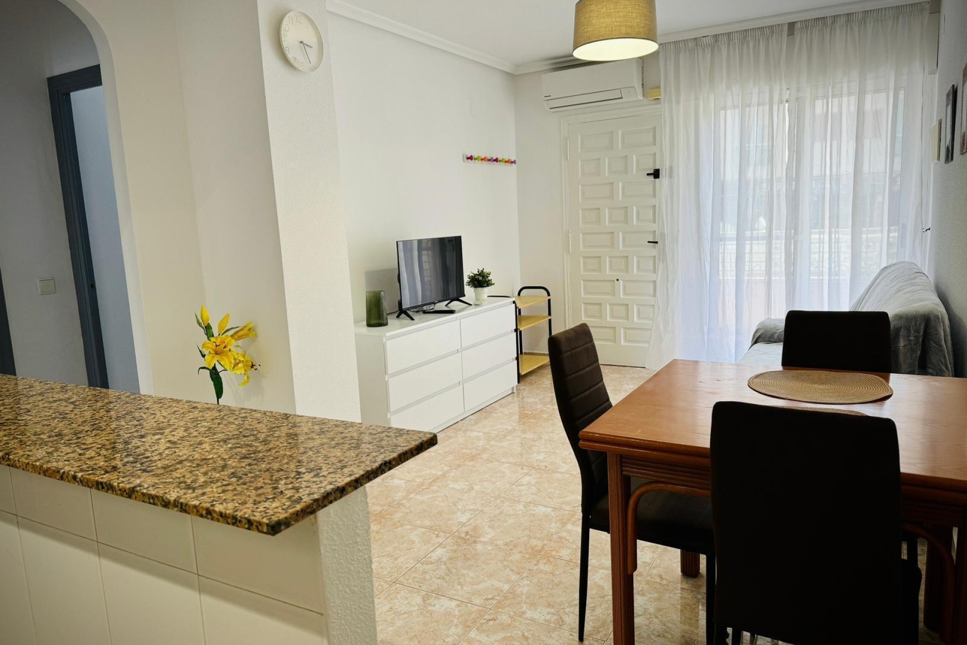 Te koop - Apartamento -
Torrevieja - Playa del cura