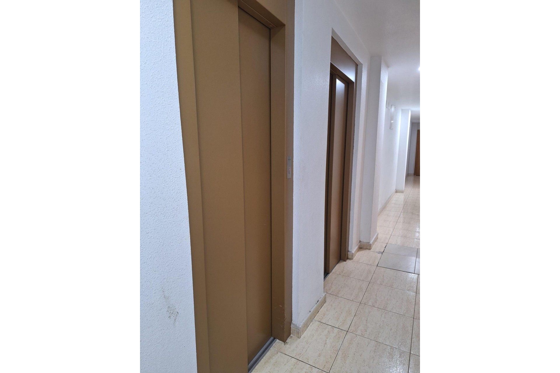 Te koop - Apartamento -
Torrevieja - Playa del cura