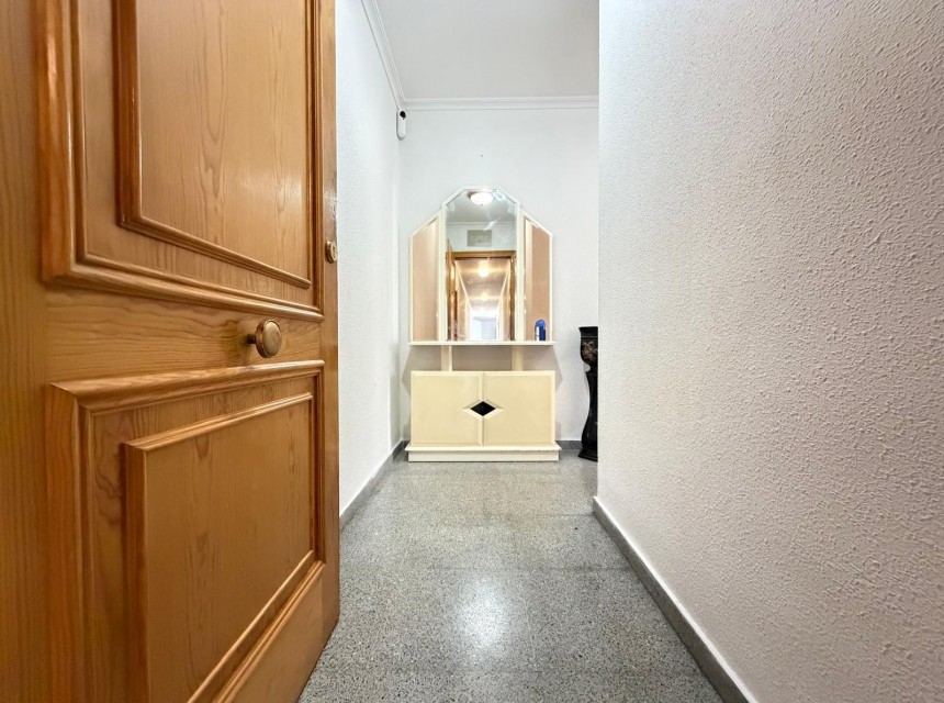 Te koop - Apartamento -
Torrevieja - Playa del cura