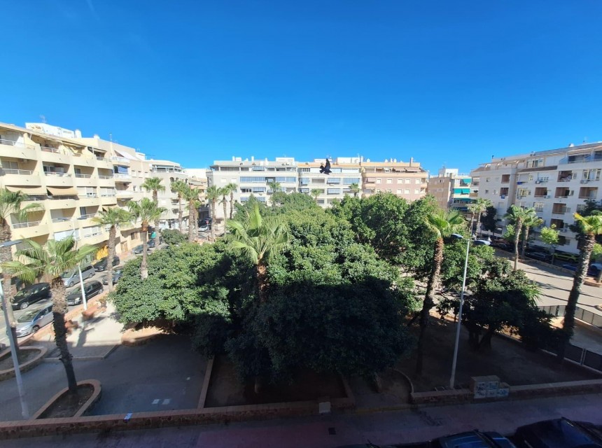 Te koop - Apartamento -
Torrevieja - Playa del cura