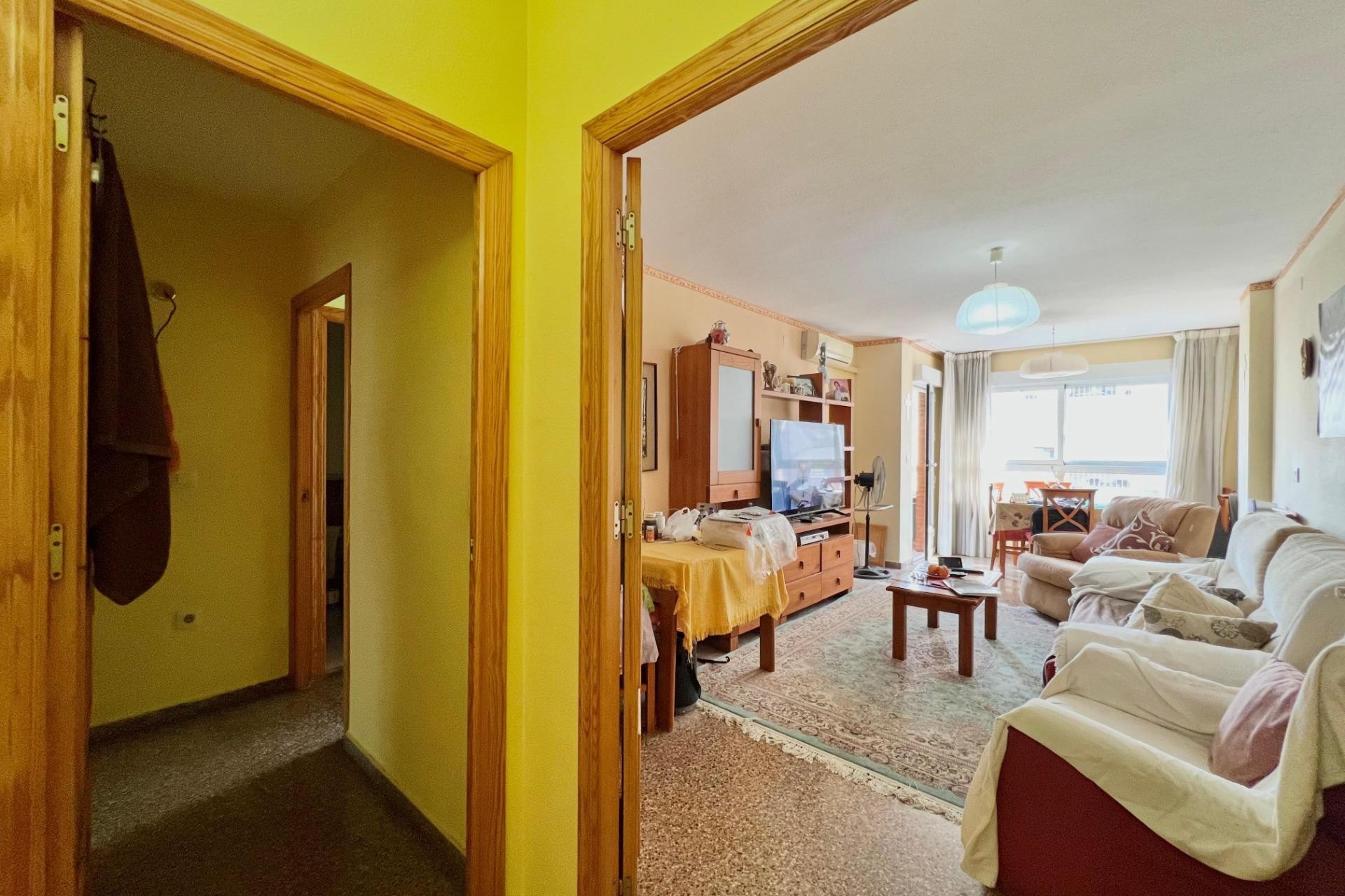 Te koop - Apartamento -
Torrevieja - Puerto Deportivo