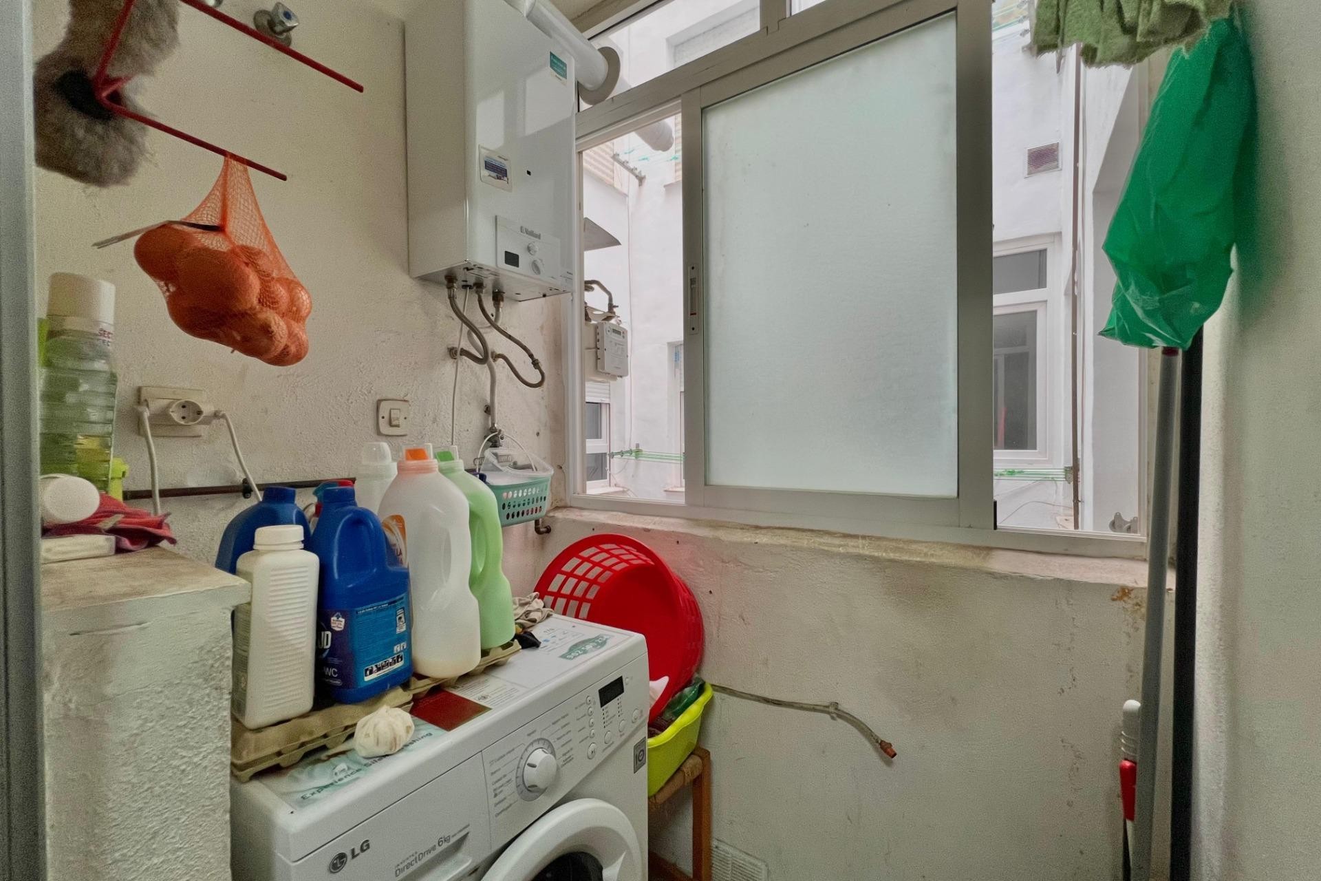 Te koop - Apartamento -
Torrevieja - Puerto Deportivo