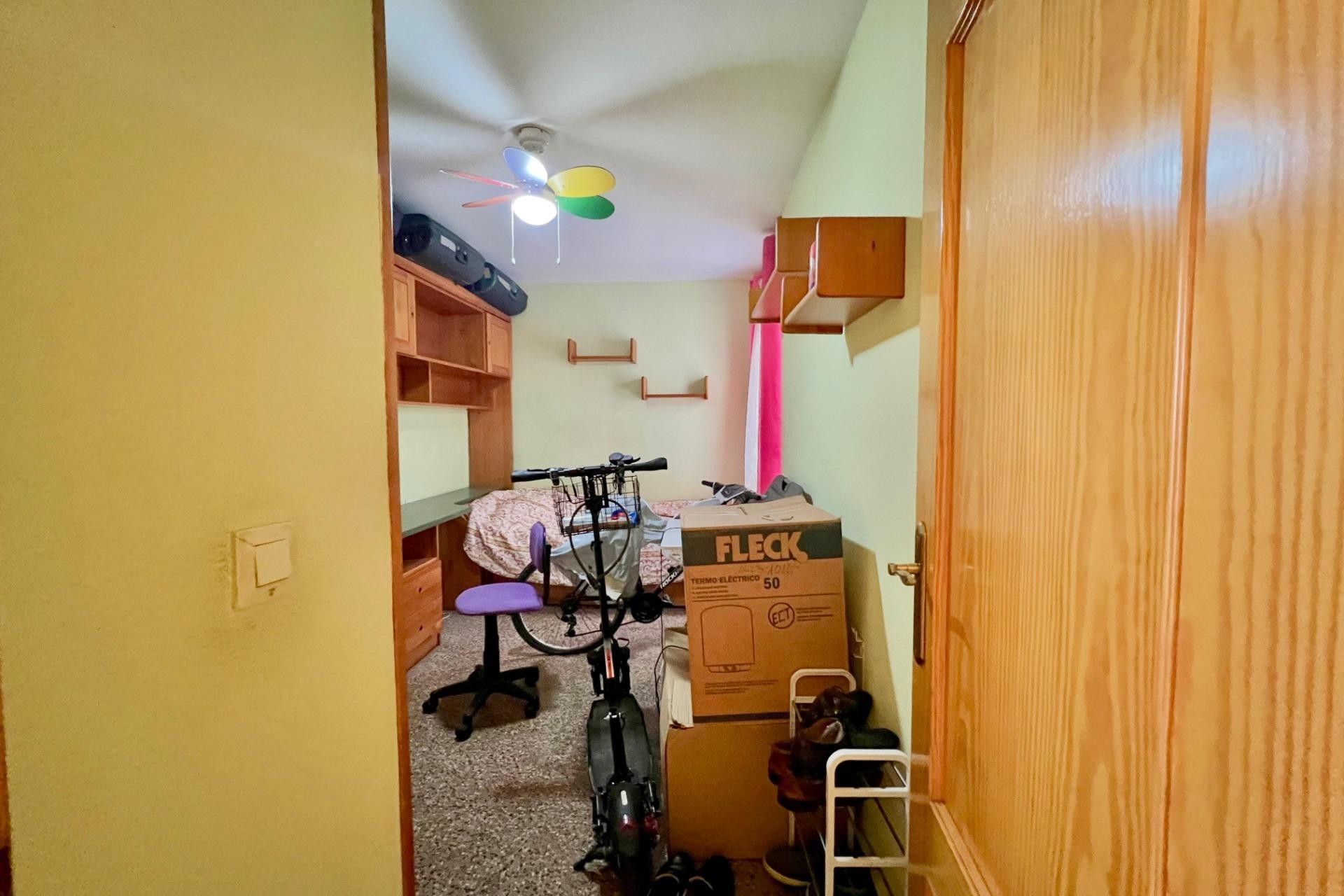 Te koop - Apartamento -
Torrevieja - Puerto Deportivo