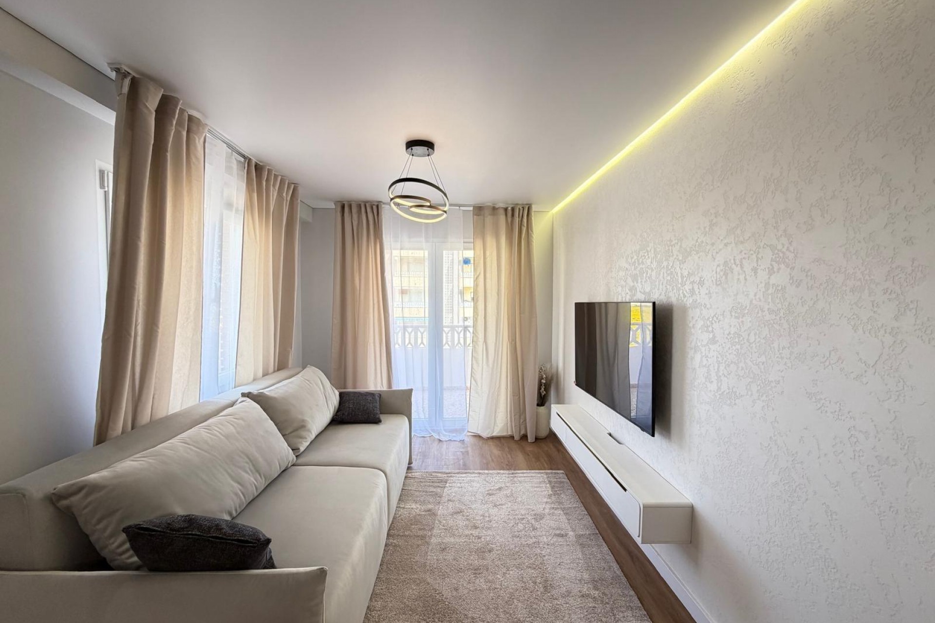 Te koop - Apartamento -
Torrevieja - Punta Prima