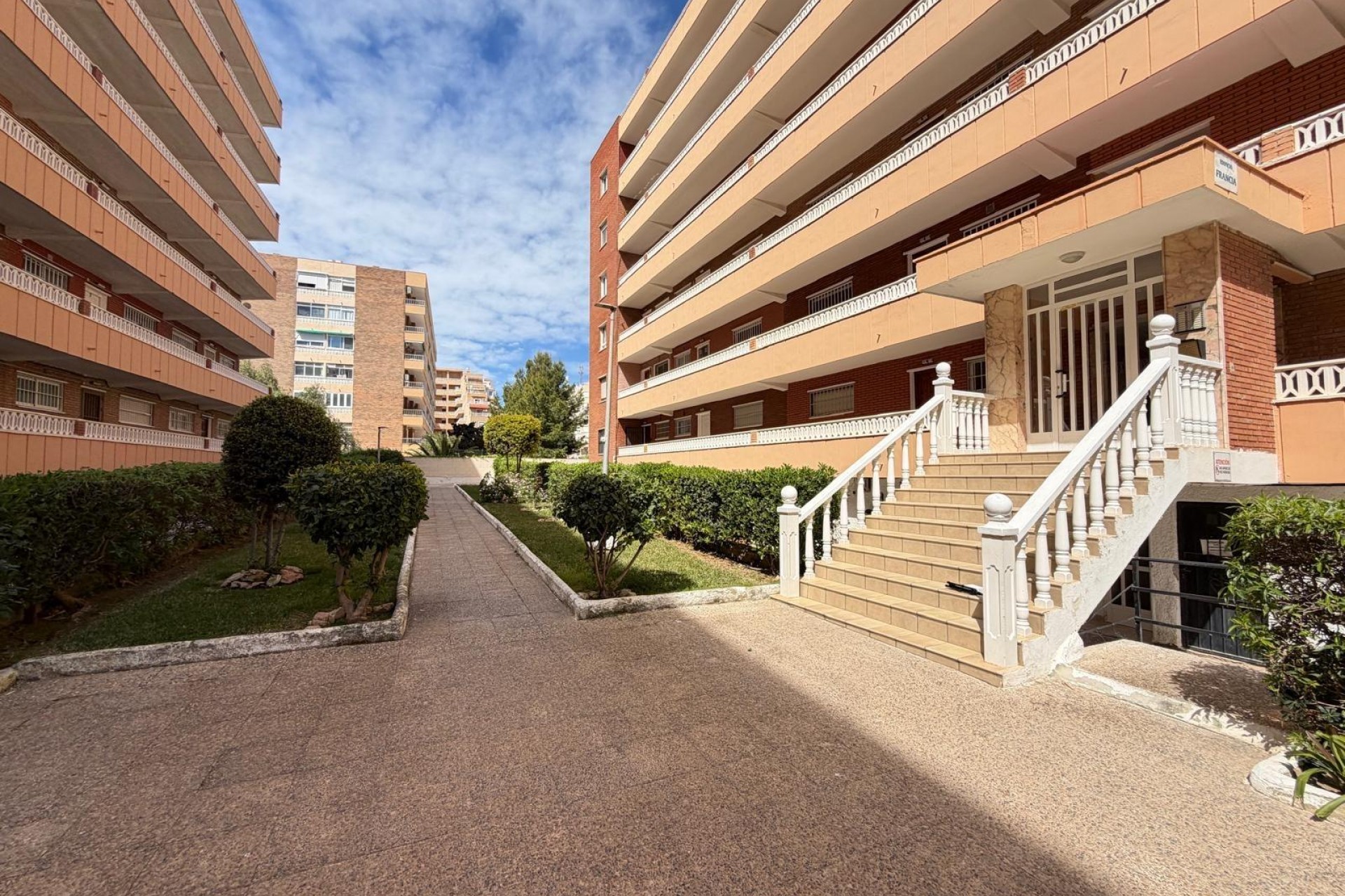 Te koop - Apartamento -
Torrevieja - Punta Prima