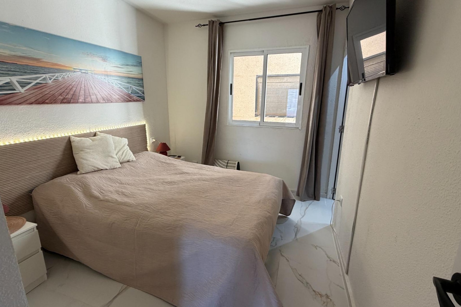 Te koop - Apartamento -
Torrevieja - Torrejón