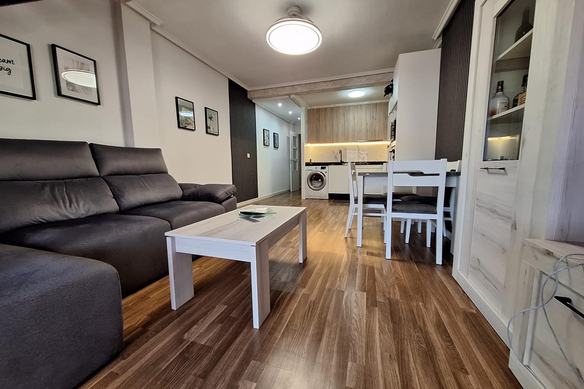 Te koop - Ático Dúplex -
Torrevieja - Centro