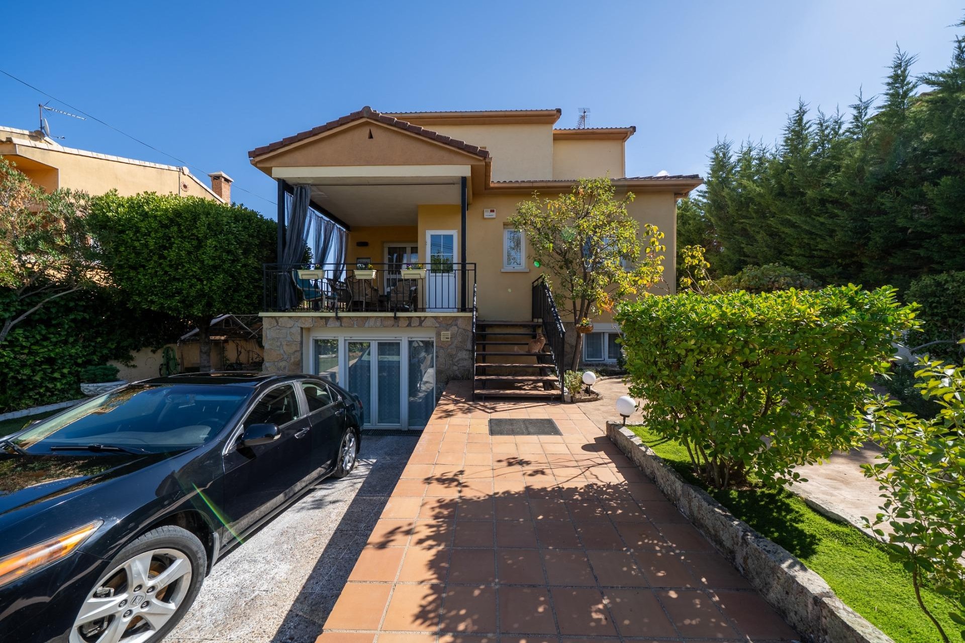 Te koop - Chalet -
San Martin de Valdeiglesias - Garnacho