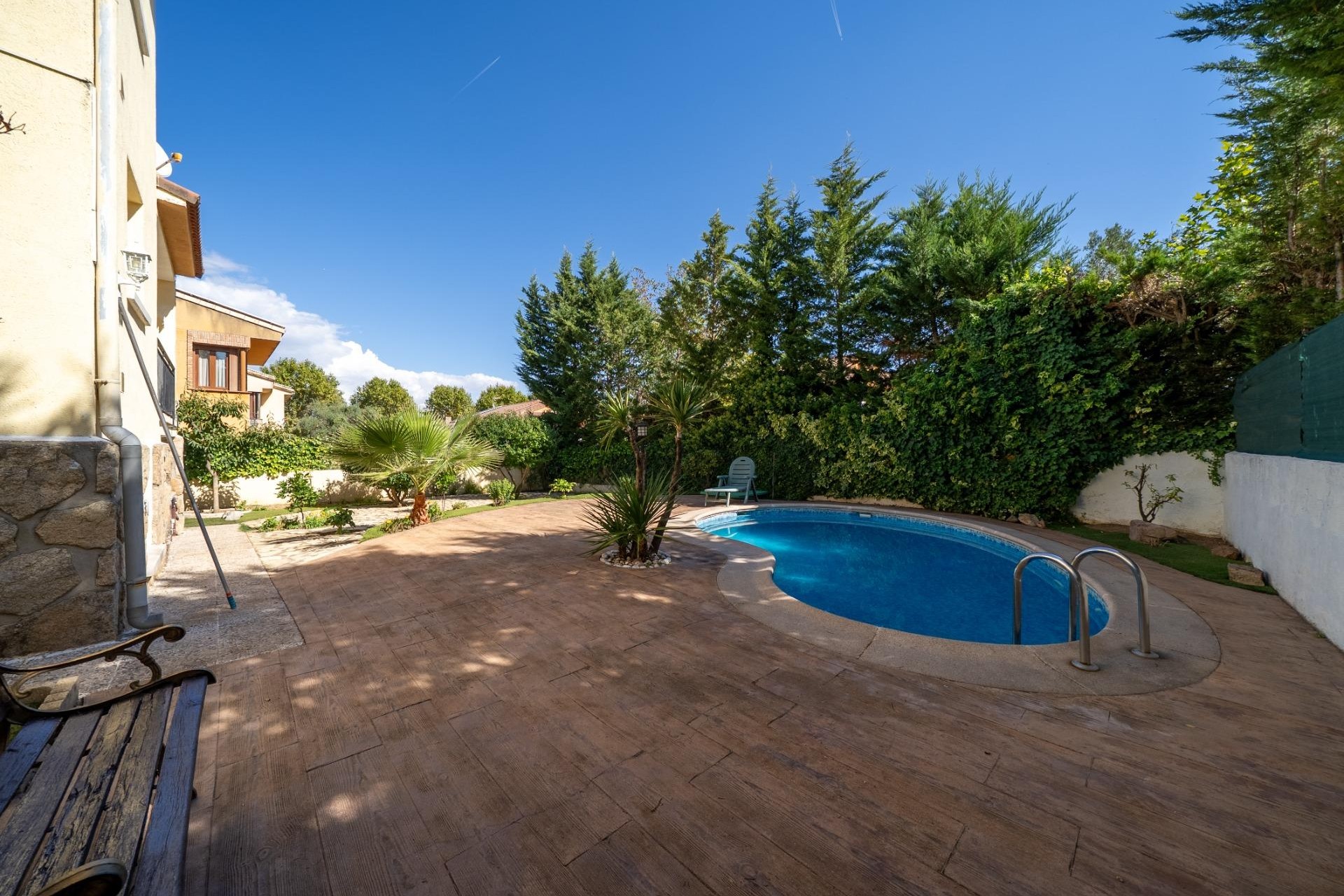 Te koop - Chalet -
San Martin de Valdeiglesias - Garnacho