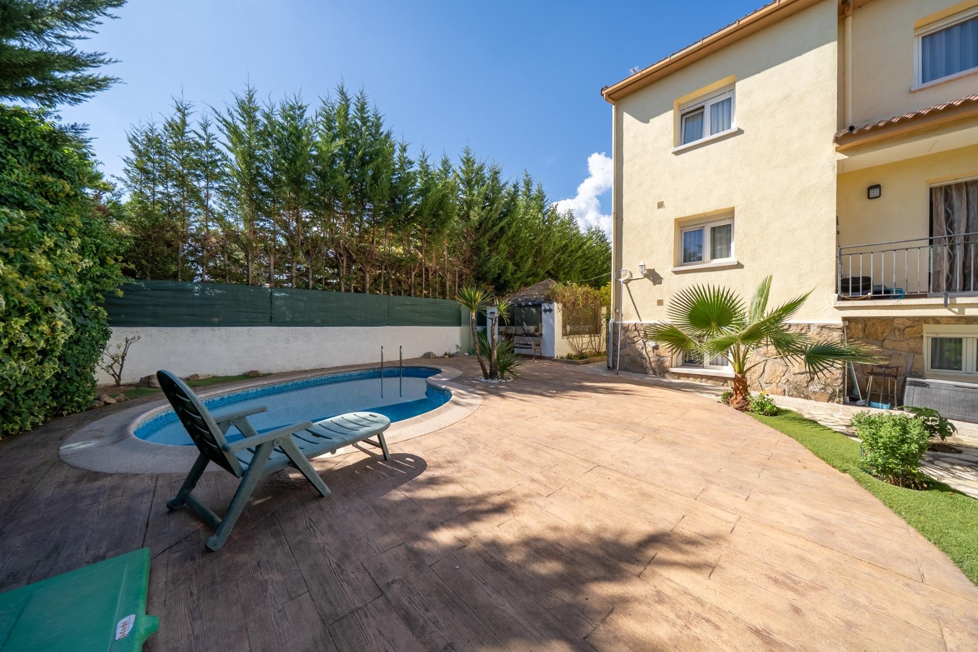 Te koop - Chalet -
San Martin de Valdeiglesias - Garnacho