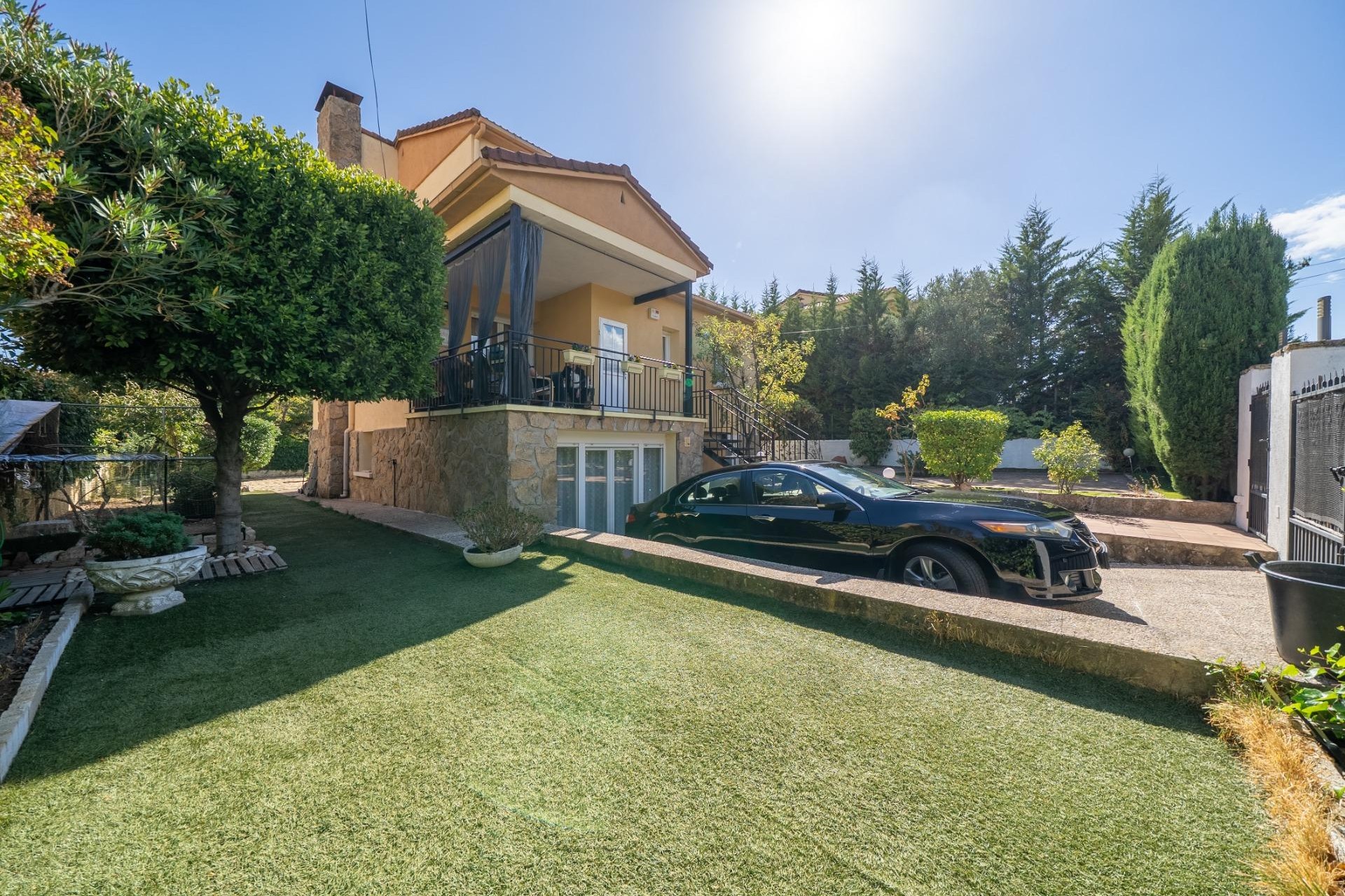 Te koop - Chalet -
San Martin de Valdeiglesias - Garnacho