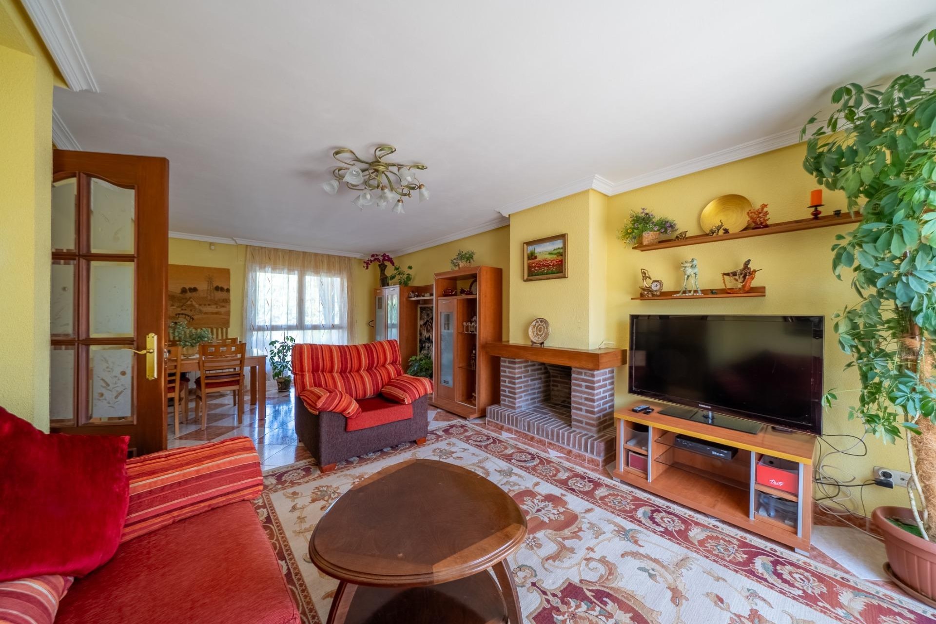 Te koop - Chalet -
San Martin de Valdeiglesias - Garnacho