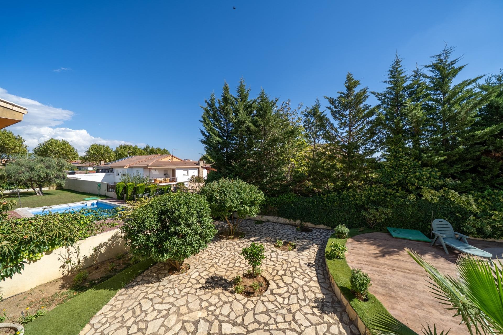 Te koop - Chalet -
San Martin de Valdeiglesias - Garnacho