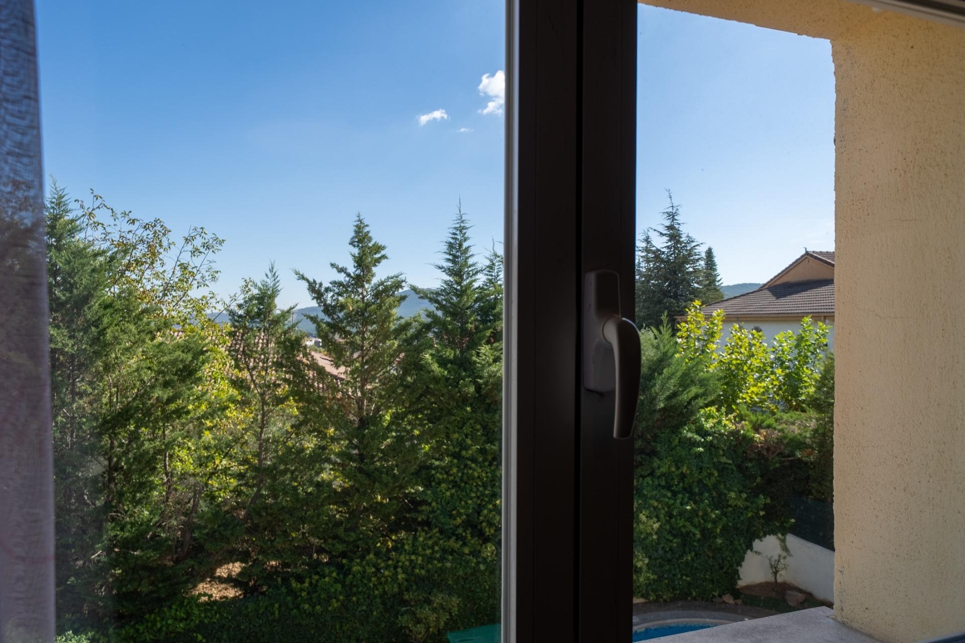 Te koop - Chalet -
San Martin de Valdeiglesias - Garnacho