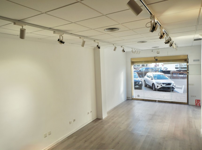 Te koop - Commercieel -
Moraira - Casco Urbano