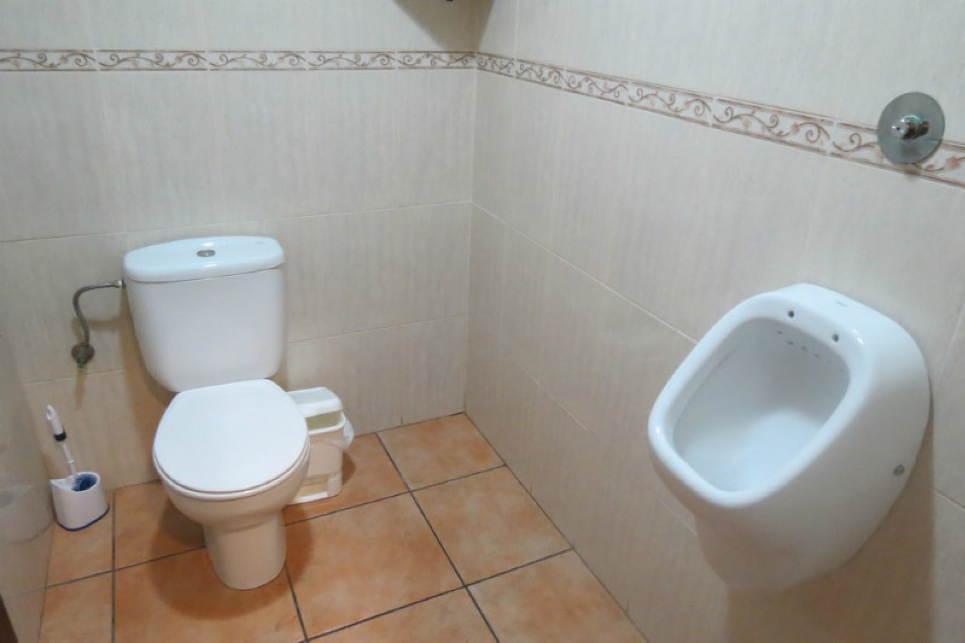 Te koop - Commercieel -
Moraira - Stadscentrum