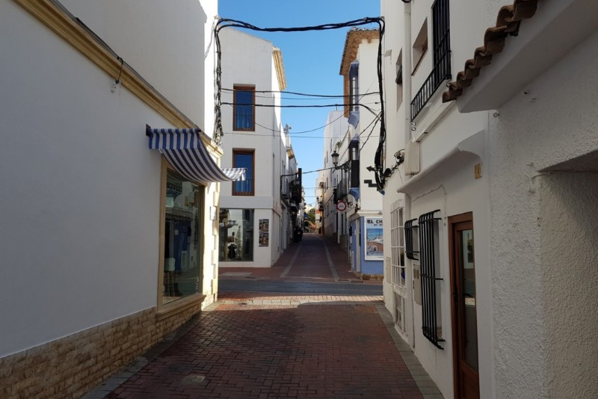 Te koop - Commercieel -
Moraira - Stadscentrum