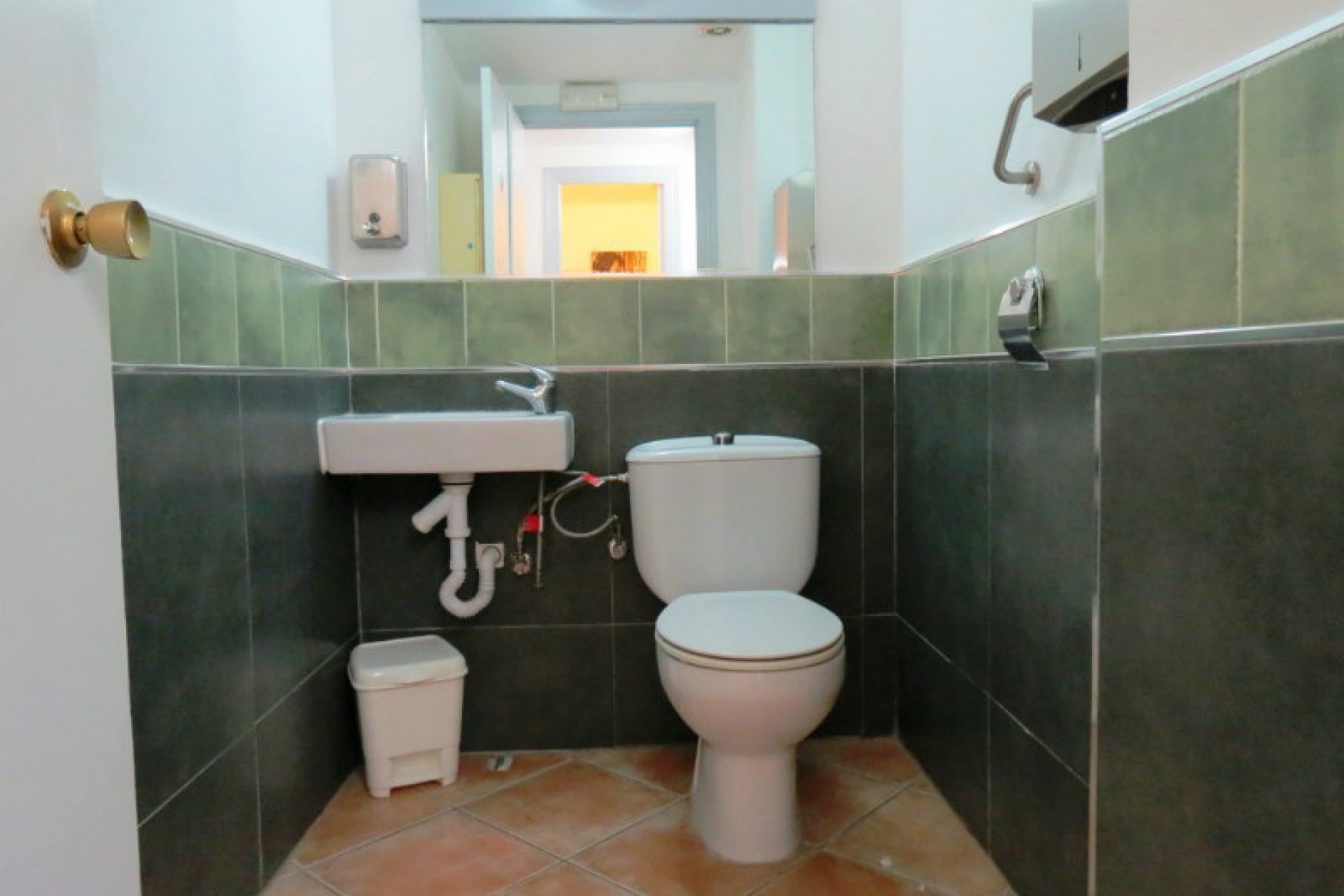 Te koop - Commerciële objekten -
Moraira - Paichi