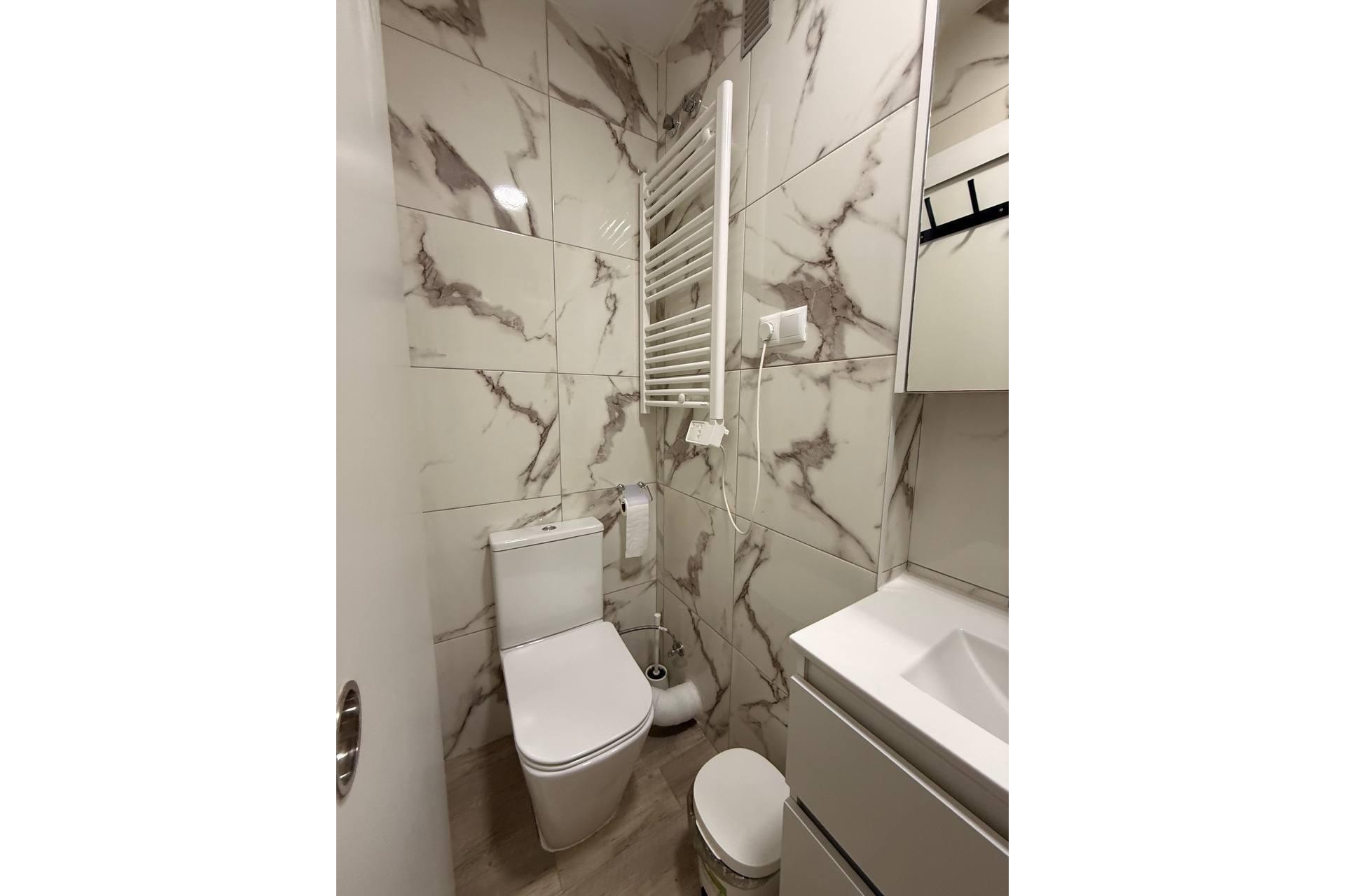 Te koop - Estudio -
Torrevieja - Playa del cura