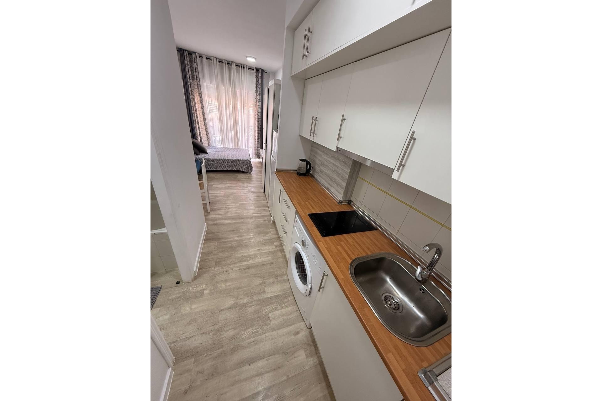 Te koop - Estudio -
Torrevieja - Playa del cura