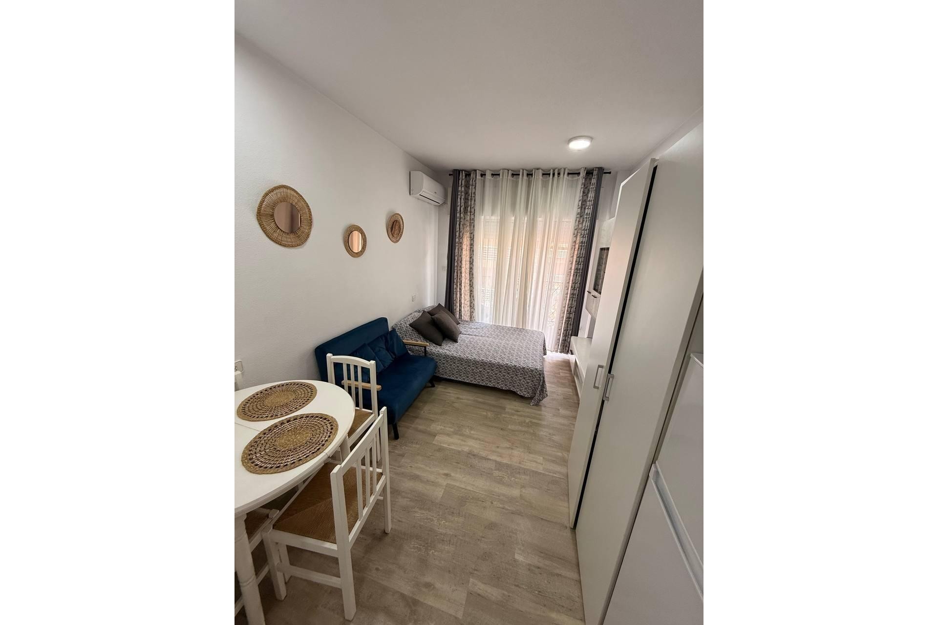 Te koop - Estudio -
Torrevieja - Playa del cura