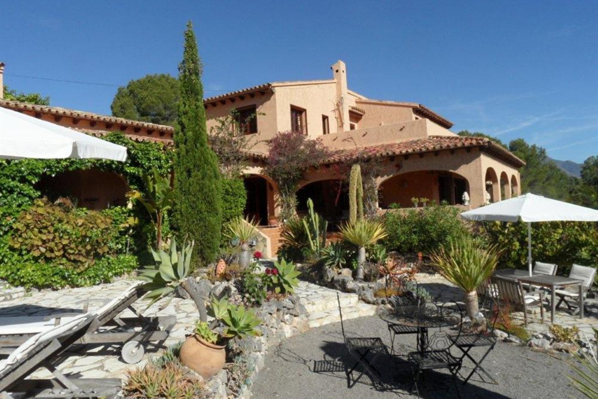 Te koop - Finca / Landhuis -
Alfaz del Pi