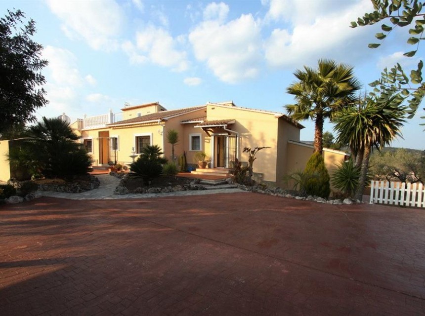 Te koop - Finca / Landhuis -
Jalon