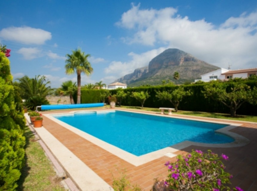 Te koop - Finca / Landhuis -
Javea
