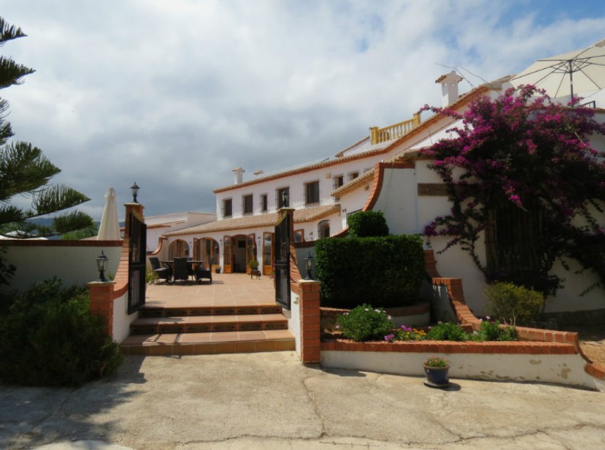 Te koop - Finca / Landhuis -
Lliber