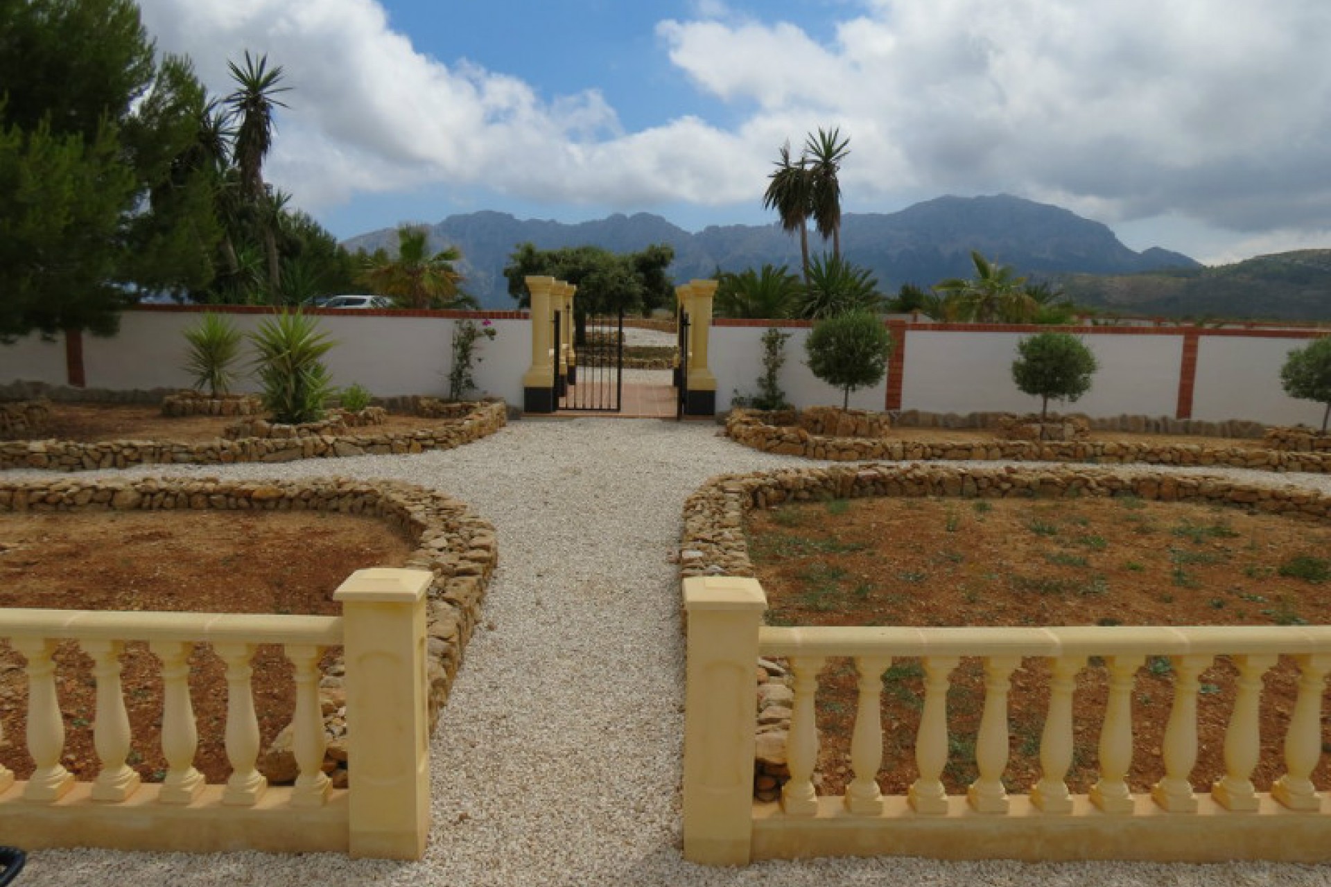 Te koop - Finca / Landhuis -
Lliber