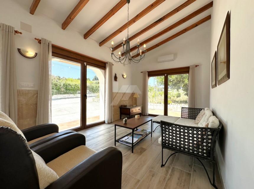 Te koop - Finca / Landhuis -
Teulada - Asmatar