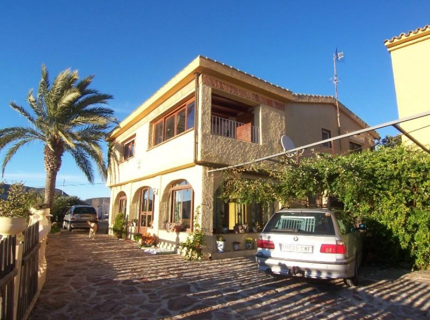 Te koop - Finca / Landhuis -
Teulada