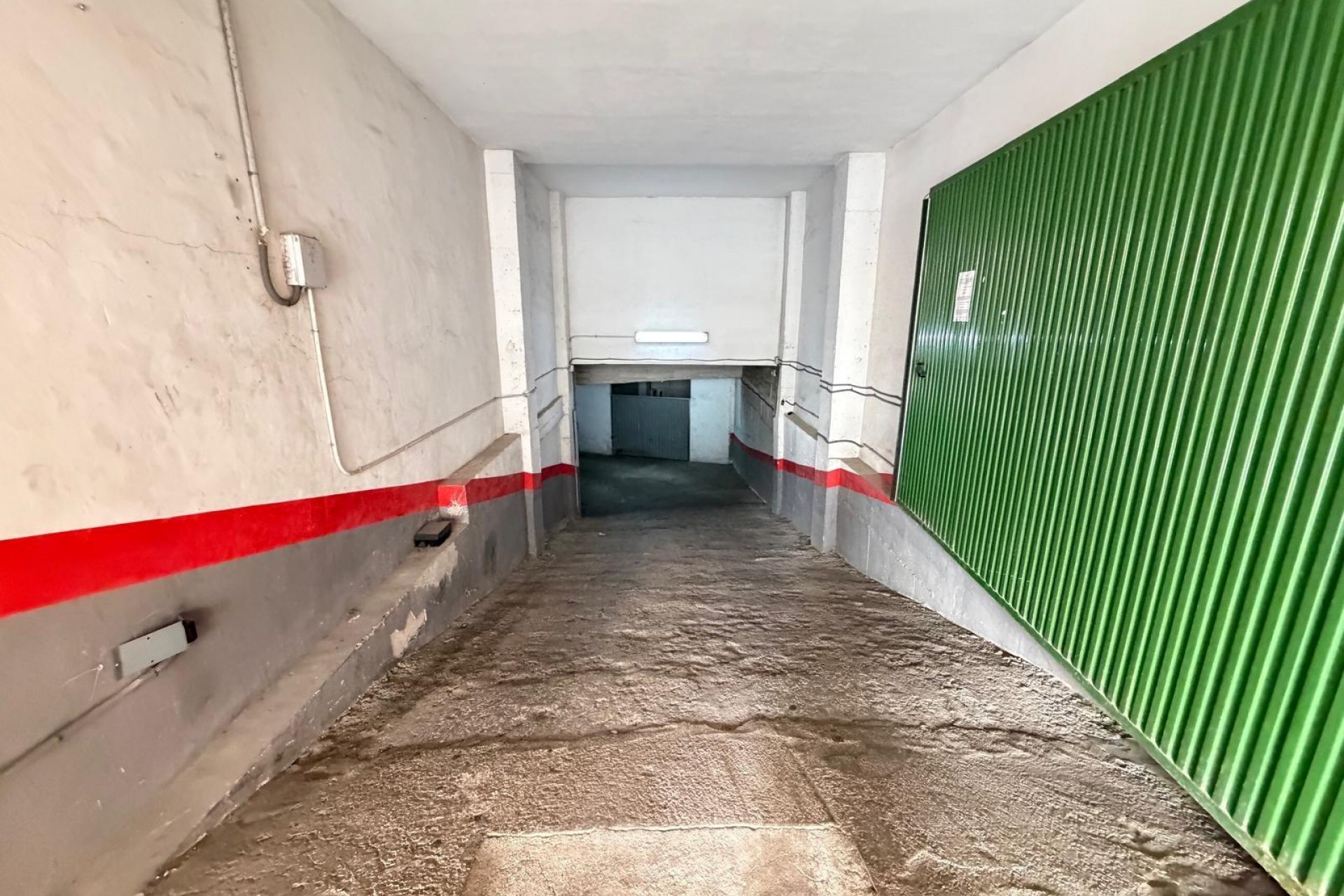 Te koop - Garaje -
Torrevieja - Playa del cura