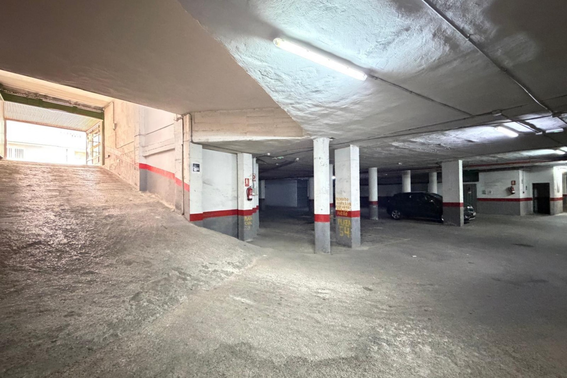 Te koop - Garaje -
Torrevieja - Playa del cura