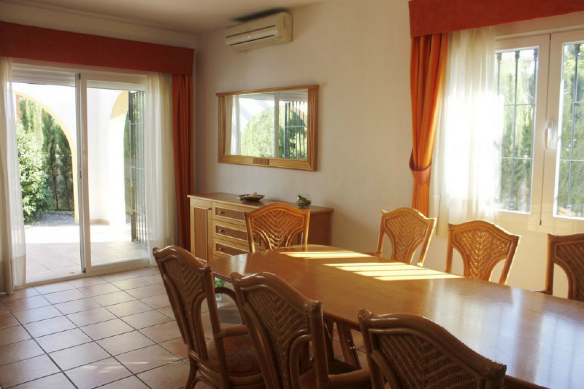 Te koop - Halfvrijstaande villa -
Calpe