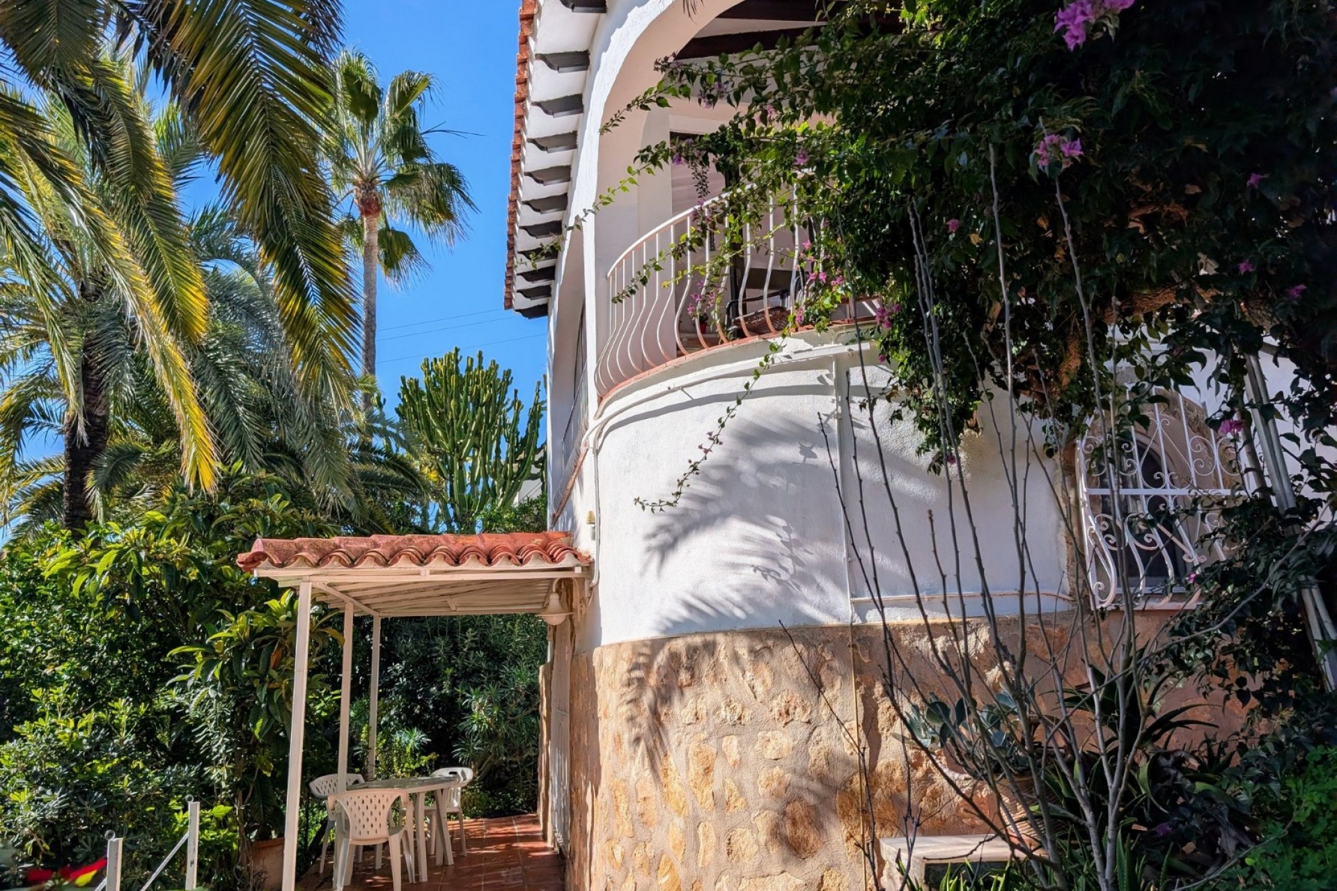 Te koop - Halfvrijstaande villa -
Moraira - La Sabatera