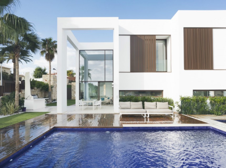 Te koop - Halfvrijstaande villa -
Moraira - Moravit