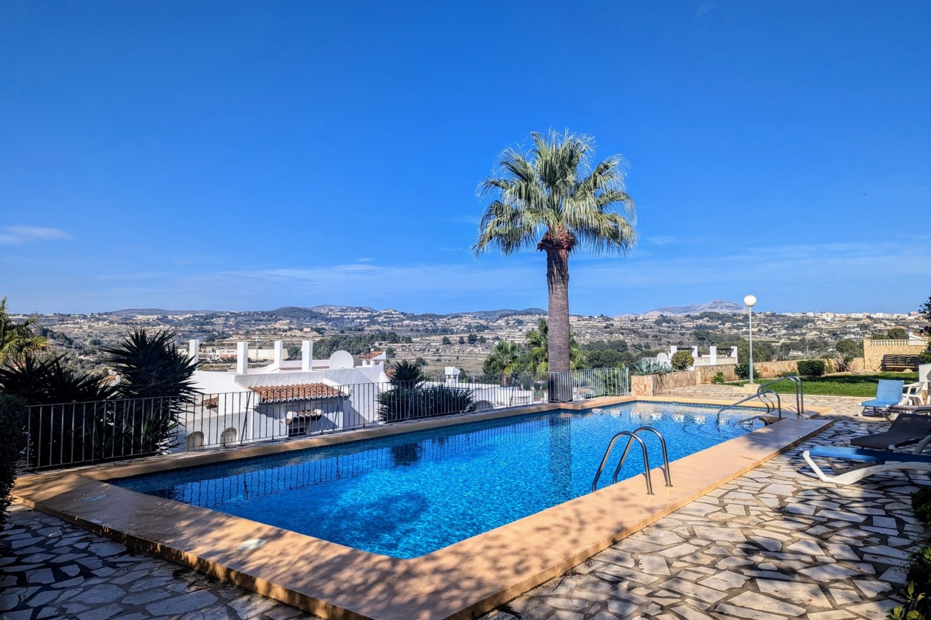 Te koop - Herenhuis -
Moraira - Paichi