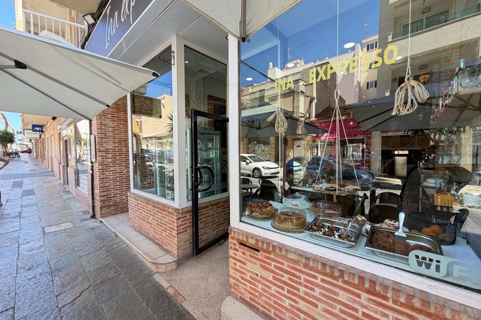 Te koop - Local comercial -
Torrevieja - Centro