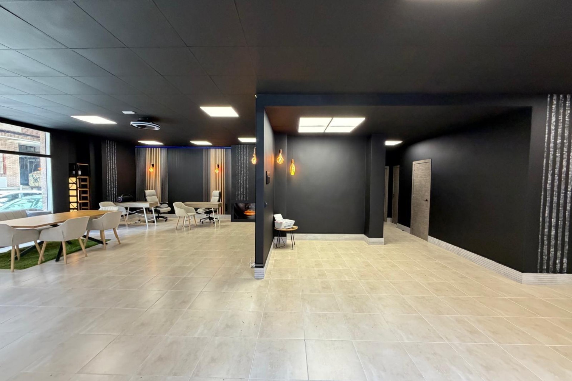 Te koop - Local comercial -
Torrevieja - Playa de los locos