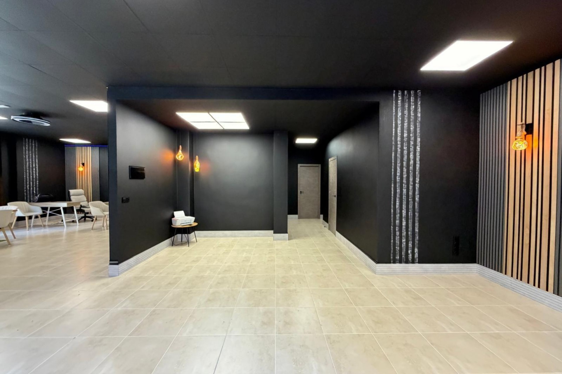 Te koop - Local comercial -
Torrevieja - Playa de los locos