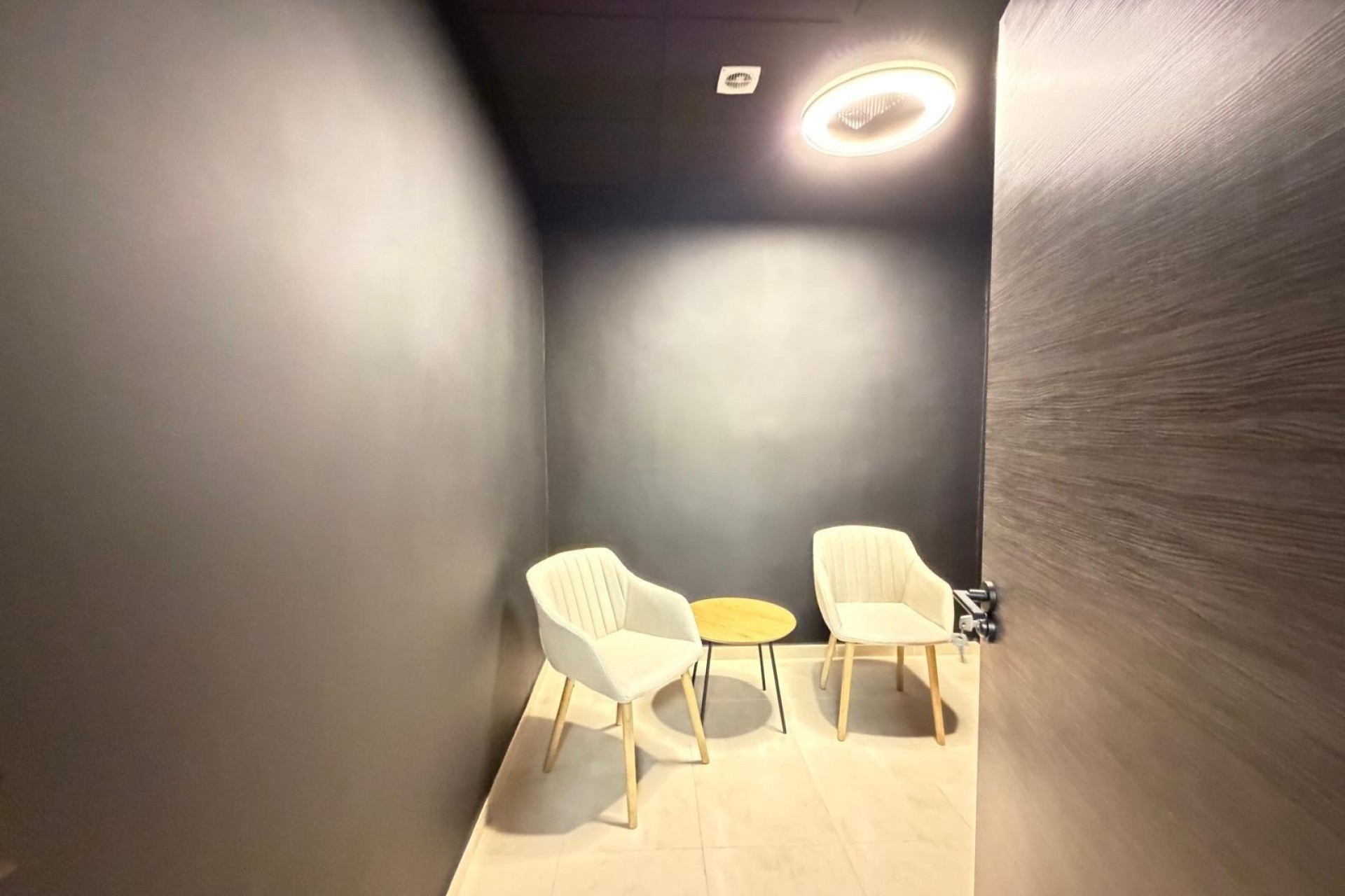 Te koop - Local comercial -
Torrevieja - Playa de los locos