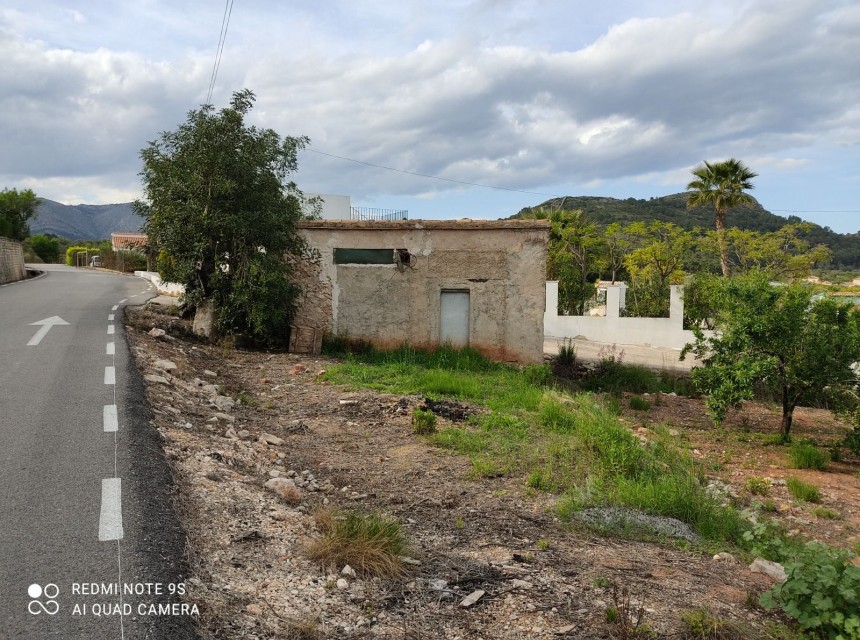 Te koop - Perceel/land -
Murla