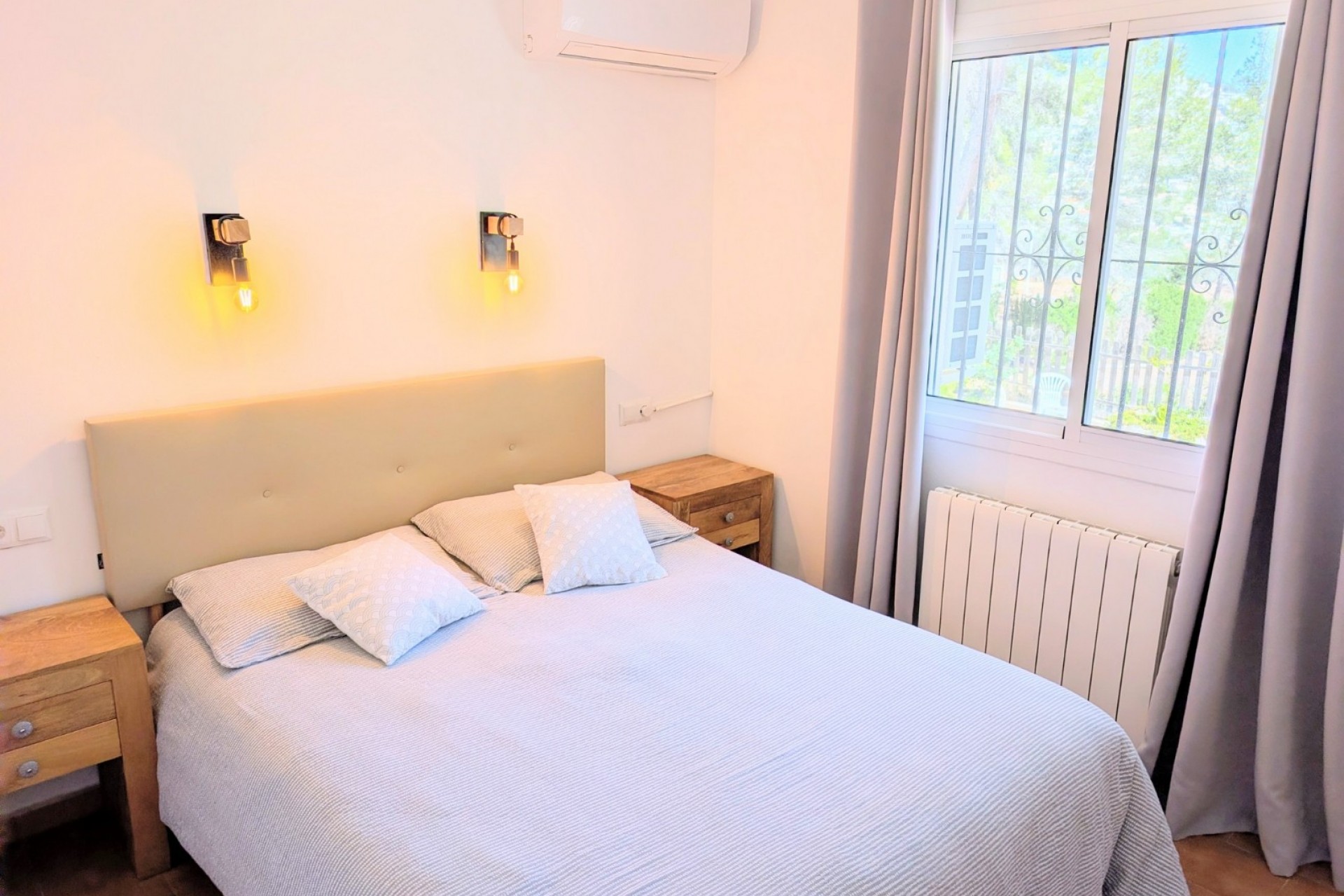 Te koop - Rijtjeshuis -
Moraira - Fanadix