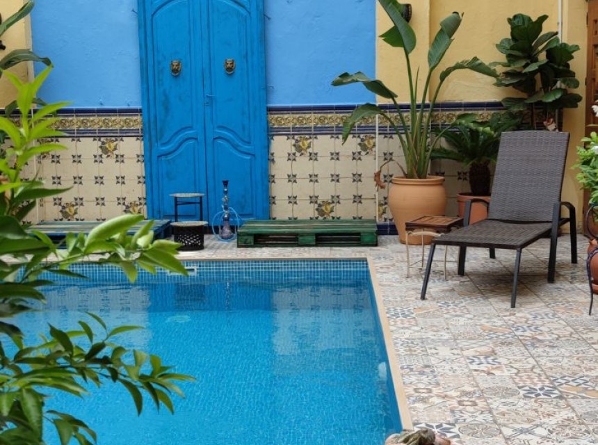 Te koop -  -
Sanet y Negrals