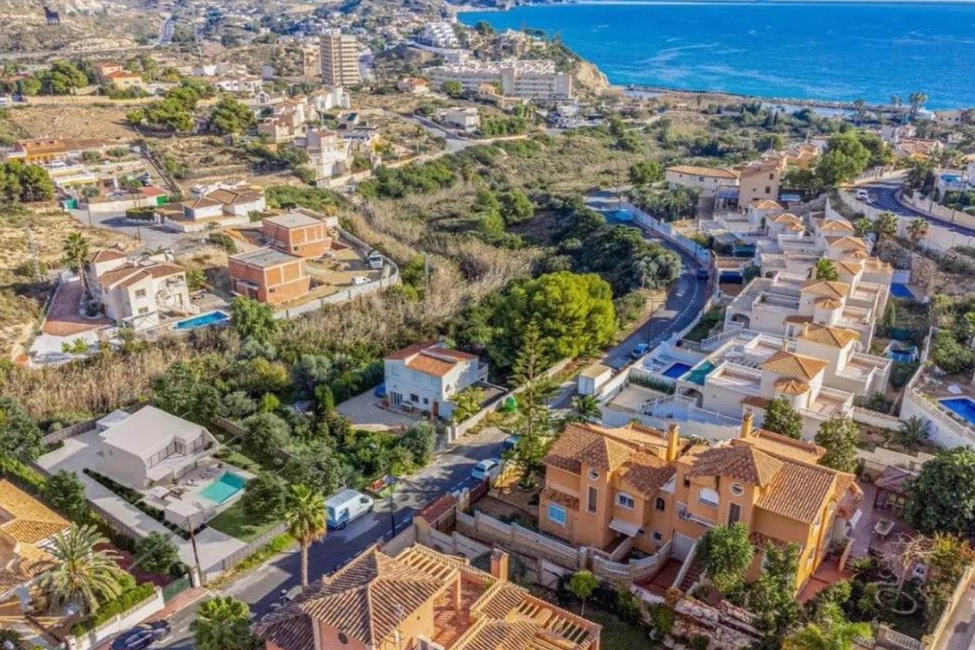 Te koop - Terreno urbano -
El Campello - Pueblo Acantilado-Lanuza