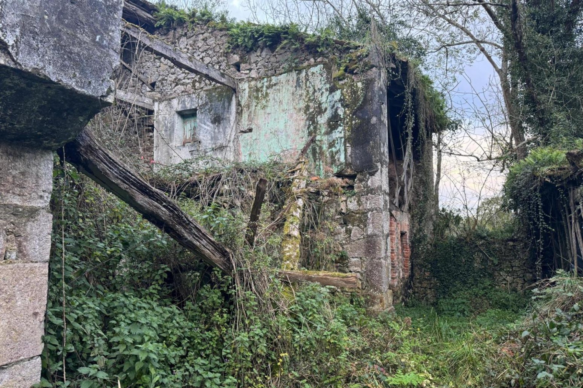 Te koop - Terreno urbano -
Llanes - Cué-San Roque-Andrín