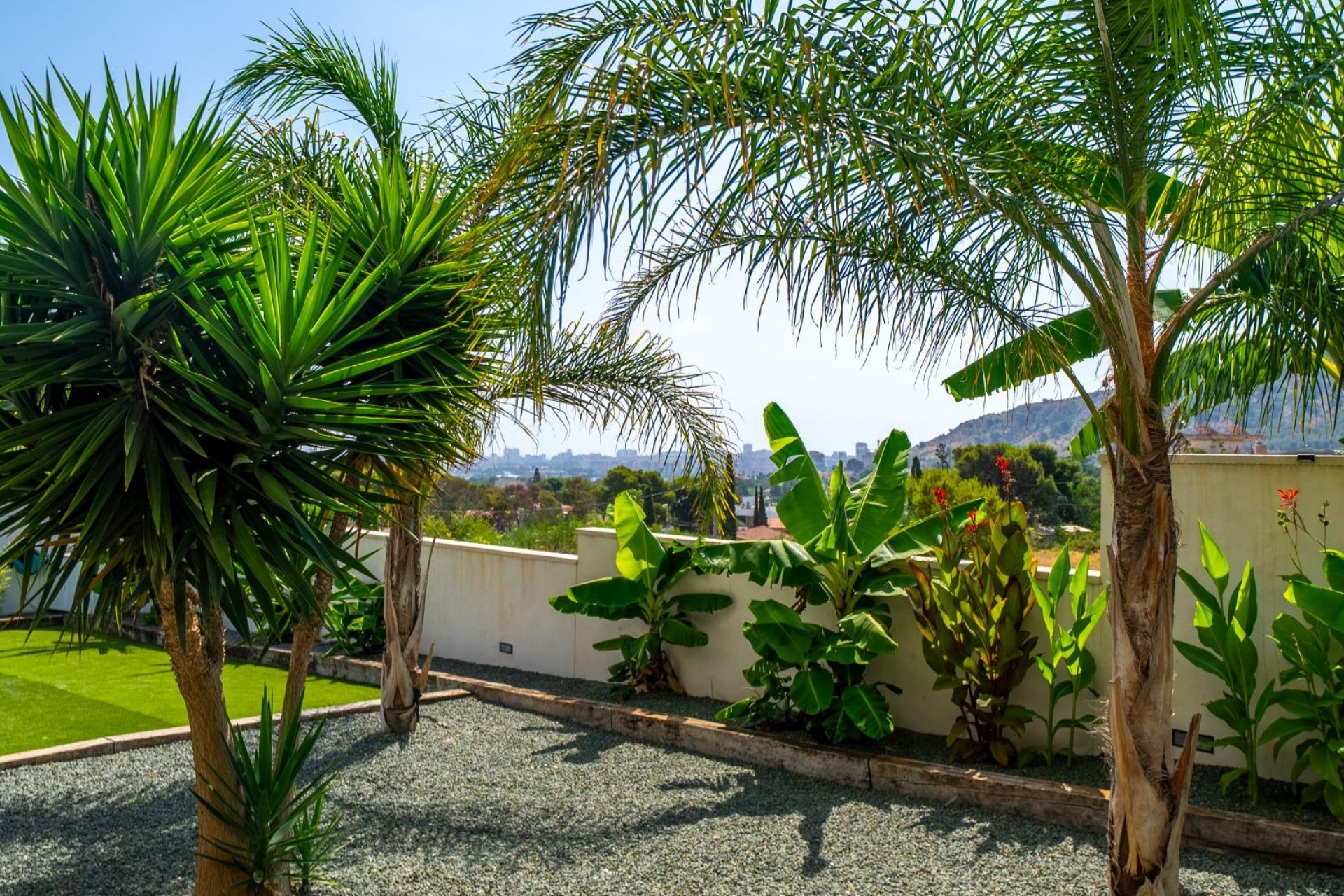 Te koop - Villa -
Alicante - Vistahermosa