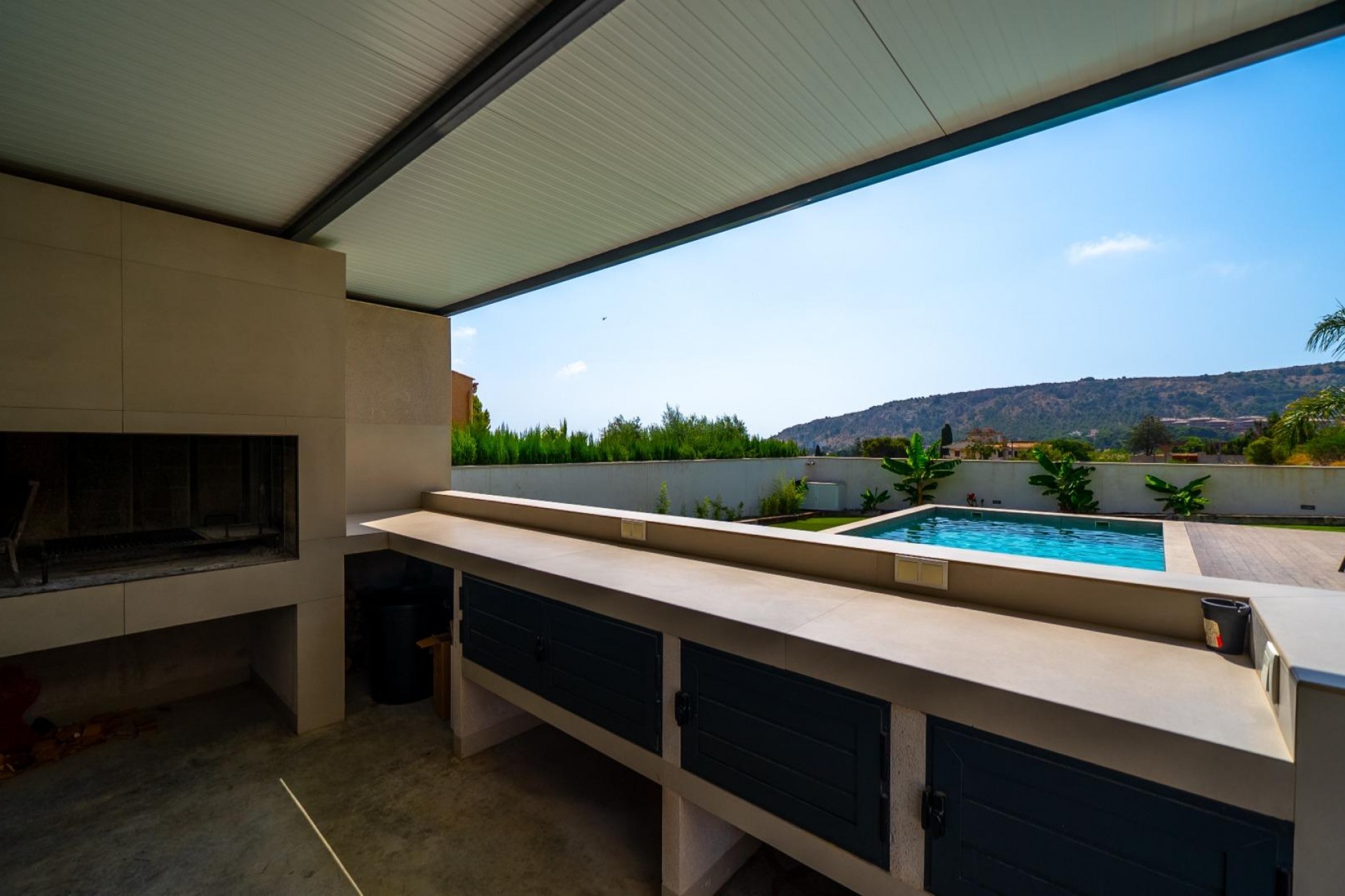 Te koop - Villa -
Alicante - Vistahermosa
